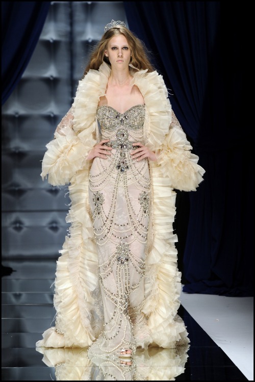 zuhair-murad-fall-winter-2010-sparkly-gown-ruffled-coat zuhair-murad-fall-winter-2010-sparkly-gown-ruffled-coat